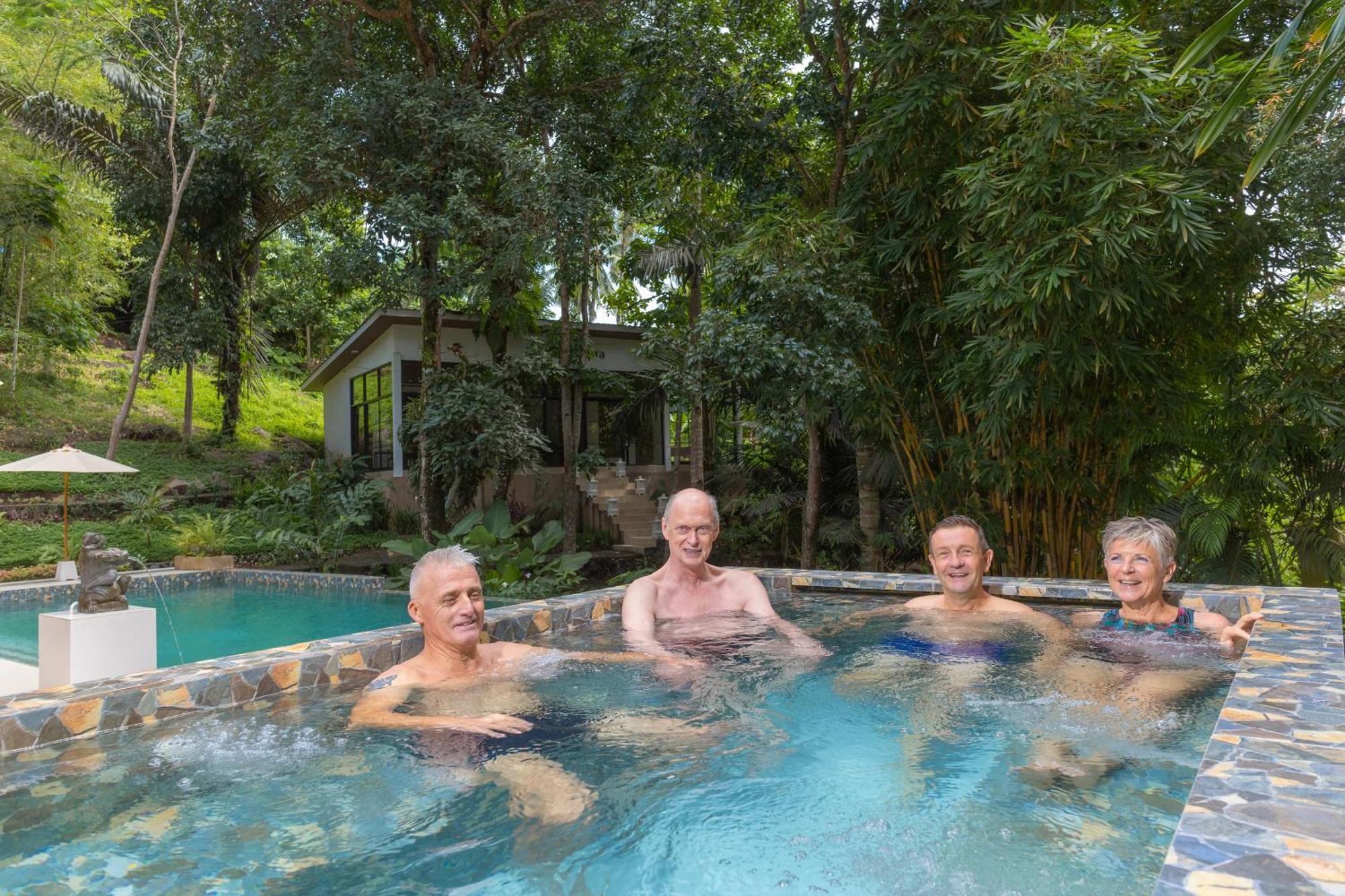 Thalassa Dive & Wellbeing Resort Manado Esterno foto